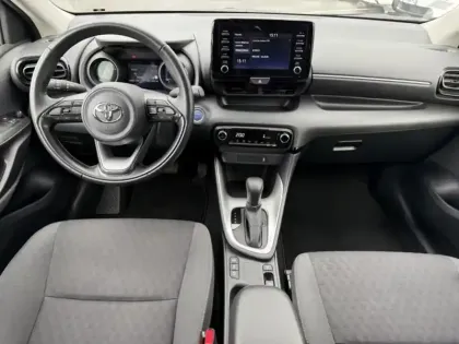 Photo 13 Toyota Yaris Hybride 116h Design