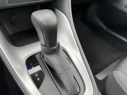 Photo 20 Toyota Yaris Hybride 116h Design