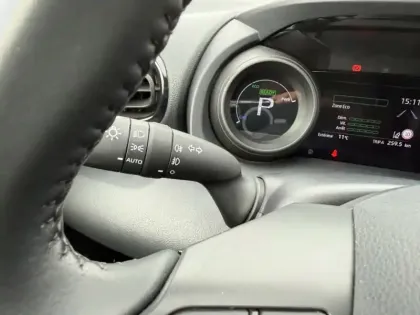 Photo 18 Toyota Yaris Hybride 116h Design