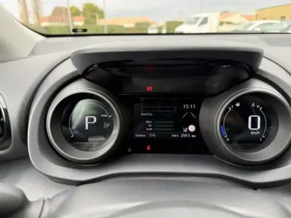 Photo 17 Toyota Yaris Hybride 116h Design