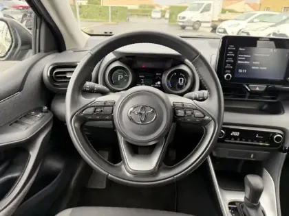 Photo 12 Toyota Yaris Hybride 116h Design