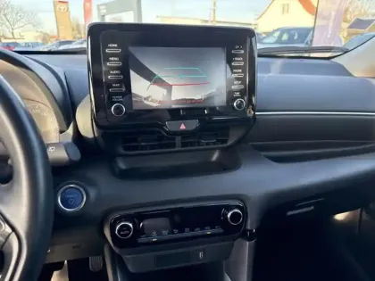 Photo 13 Toyota Yaris Hybride 116h Dynamic business