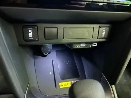 Photo 18 Toyota Yaris Hybride 1.5 HYBRID 130H GR SPORT AUTO