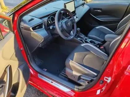 Photo 15 Toyota Corolla Hybride 1.8L 140h GR Sport MY25