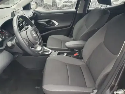 Photo 12 Toyota Yaris Hybride 116h Dynamic business