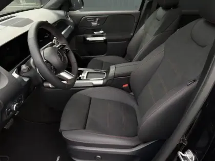 Photo 25 Mercedes GLB 200 d AMG Line