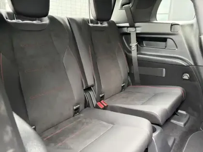 Photo 15 Mercedes GLB 200 d AMG Line