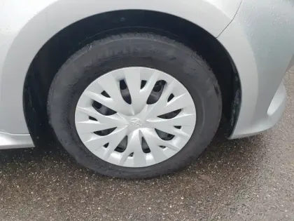 Photo 8 Toyota Yaris Hybride 116h Dynamic business