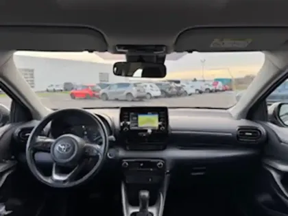 Photo 10 Toyota Yaris Hybride 116h Dynamic Business