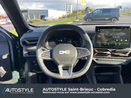 Photo 14 Dacia Duster  1.6 hybrid 140ch Extreme