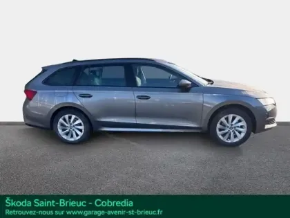 Photo 18 Skoda Octavia  Combi 1.5 TSI ACT Hybrid 150ch Selection DSG7