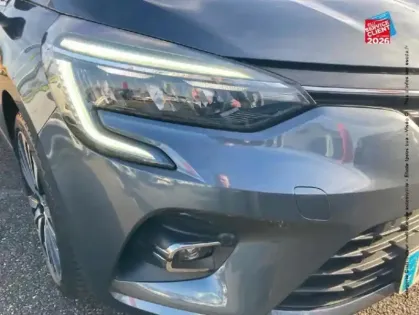 Photo 12 Renault Clio  1.6 E-Tech hybride 140ch Initiale Paris -21N