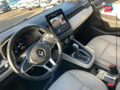 Photo 14 Renault Clio  1.6 E-Tech hybride 140ch Initiale Paris -21N