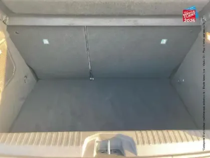 Photo 13 Renault Clio  1.6 E-Tech hybride 140ch Initiale Paris -21N