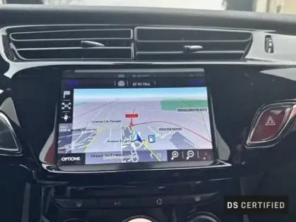 Photo 14 DS DS 3  PureTech 110ch So Chic S&S