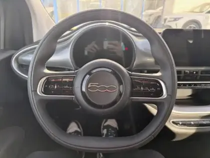 Photo 11 Fiat 500  e 118ch Icône