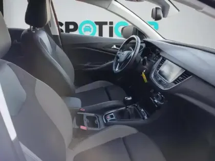 Photo 47 Opel Grandland X  1.2 Turbo 130ch Design Line