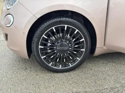 Photo 11 Fiat 500  e 118ch La Prima MY23