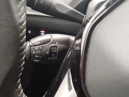 Photo 11 Peugeot 2008  1.2 PureTech 130ch S&S Allure