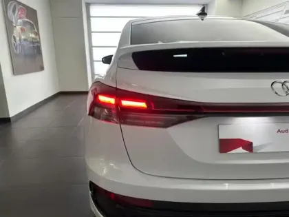 Photo 7 Audi Q4 E-tron Q4 Sportback e-tron 40 e-tron 204ch S line