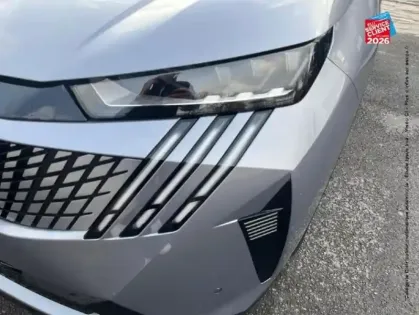 Photo 12 Peugeot 3008  1.2 Hybrid 136ch GT e-DCS6 Sieges chauf GPS Camera Carplay