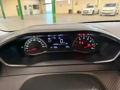 Photo 9 Peugeot 208  1.2 PureTech 75ch S&S Like