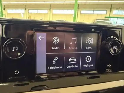 Photo 6 Peugeot 208  1.2 PureTech 75ch S&S Like