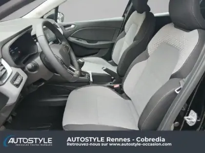 Photo 12 Renault Clio  1.5 dCi 100ch Evolution - 25