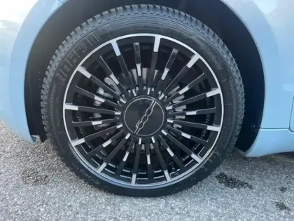 Photo 10 Fiat 500  e 118ch Icône Plus