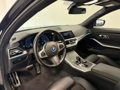 Photo 5 BMW Serie 3 Série 3 Touring 320eA 204ch M Sport