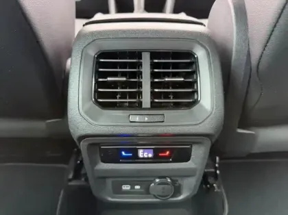 Photo 8 Volkswagen Tiguan  1.4 eHybrid 245ch R-Line DSG6