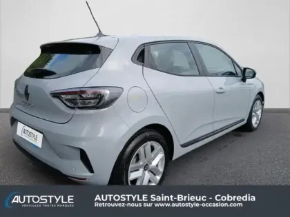 Photo 6 Renault Clio  1.5 dCi 100ch Evolution - 25