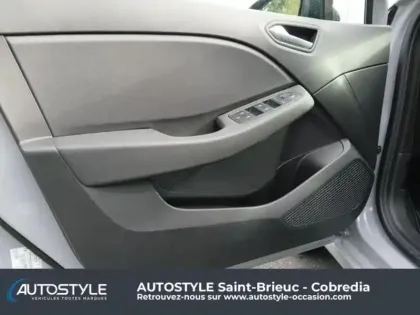 Photo 13 Renault Clio  1.5 dCi 100ch Evolution - 25