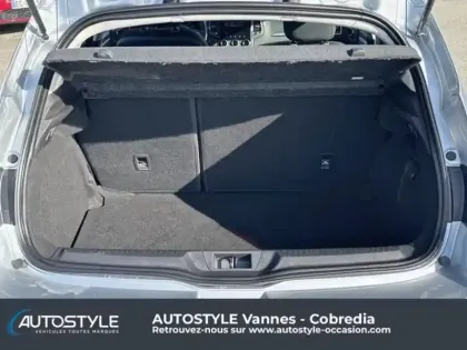 Photo 5 Renault Megane  1.5 Blue dCi 115ch Evolution