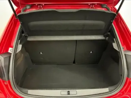 Photo 7 Peugeot 208  e- 136ch Style