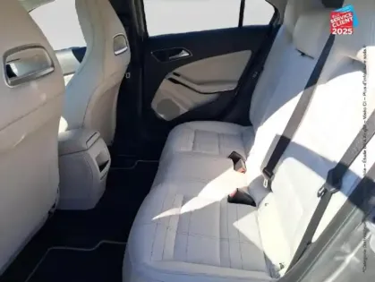 Photo 10 Mercedes Classe A  180 Sensation 7G-DCT