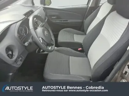 Photo 12 Toyota Yaris  100h Dynamic 5p