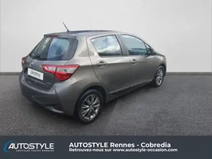 Photo 6 Toyota Yaris  100h Dynamic 5p