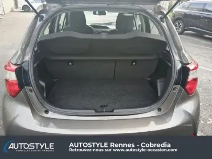 Photo 5 Toyota Yaris  100h Dynamic 5p