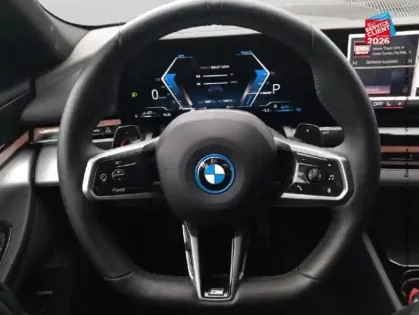 Photo 11 BMW Serie 5 Série 5 530e 299ch M Sport