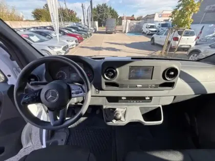 Photo 13 Mercedes Sprinter  Fg 214 CDI 33S 3T0 Traction