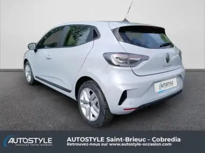 Photo 32 Renault Clio  1.5 dCi 100ch Evolution