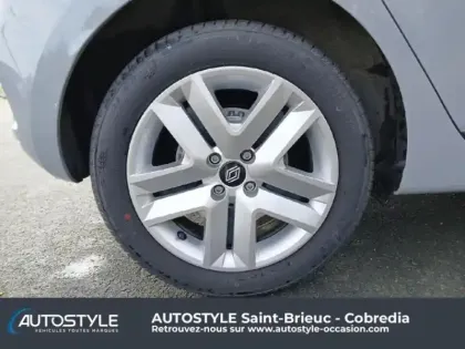 Photo 23 Renault Clio  1.5 dCi 100ch Evolution