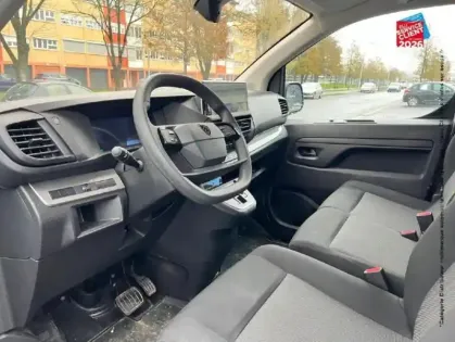 Photo 29 Peugeot Expert  Fg M 2.0 BlueHDi 145ch S&S EAT8