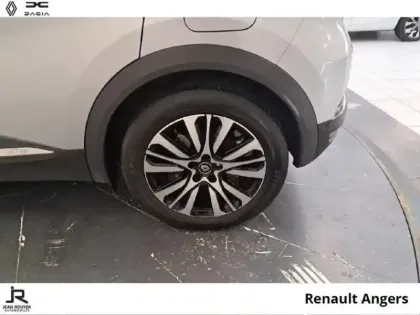 Photo 7 Renault Captur  1.6 E-Tech Plug-in 160ch Initiale Paris