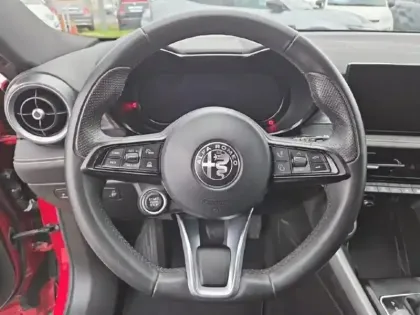 Photo 14 Alfa Romeo Tonale  1.3 PHEV 280ch Ti AT6 e-Q4