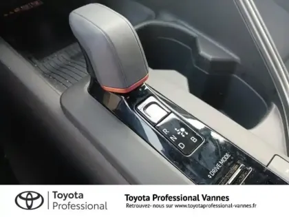 Photo 10 Toyota C-HR  1.8 Hybride 140ch Design MY25