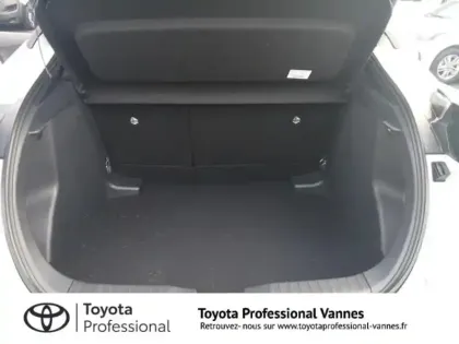 Photo 11 Toyota C-HR  1.8 Hybride 140ch Design MY25