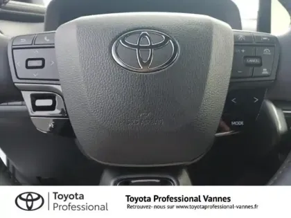 Photo 8 Toyota C-HR  1.8 Hybride 140ch Design MY25