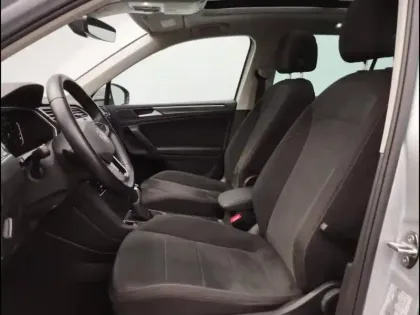 Photo 8 Volkswagen Tiguan  2.0 TDI 150ch Elegance DSG7